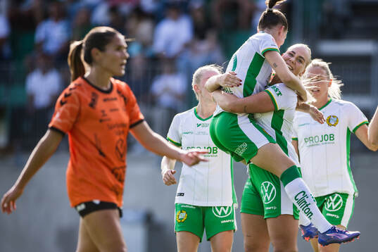 Hammarbys Cathinka Tandberg jublar