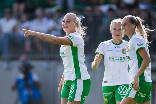 Hammarbys Cathinka Tandberg jublar