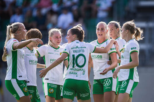 Hammarbys Cathinka Tandberg jublar