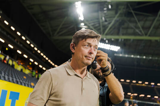 Head coach Jon Dahl Tomasson in the studio of Swedish