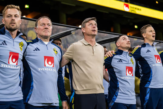 Head coach Jon Dahl Tomasson of Sweden