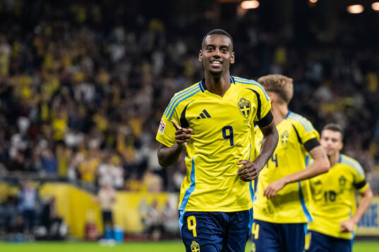Alexander Isak of Sweden celebrates
