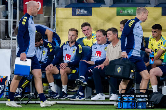 Assistant coach Sebastian Larsson, Viktor Gyökeres ,