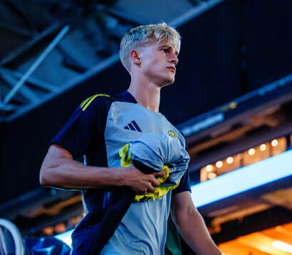 Lucas Bergvall of Sweden