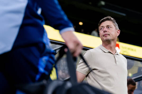Head coach Jon Dahl Tomasson of Sweden