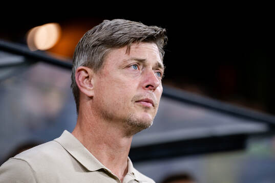 Head coach Jon Dahl Tomasson of Sweden