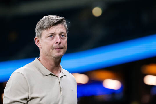 Head coach Jon Dahl Tomasson of Sweden
