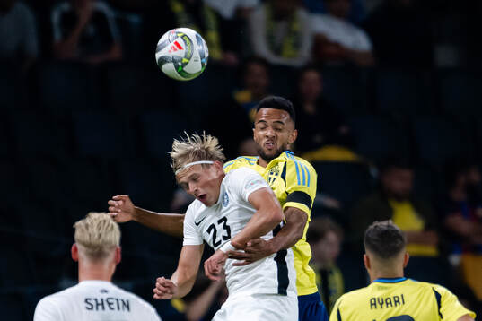 Ramol Sillamaa of Estonia and Alex Douglas of Sweden
