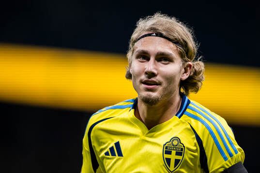 Sebastian Nanasi of Sweden