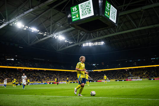 Sebastian Nanasi of Sweden