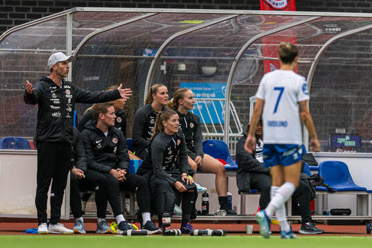 Erik Mjelde, head coach of Arna-Bjørnar, reacts