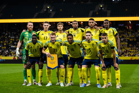The starting eleven of Sweden pose for a photo