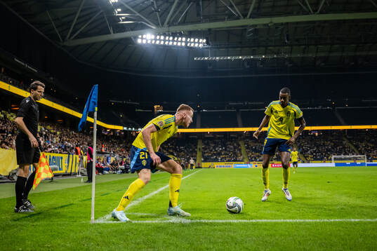 Dejan Kulusevski and Alexander Isak of Sweden