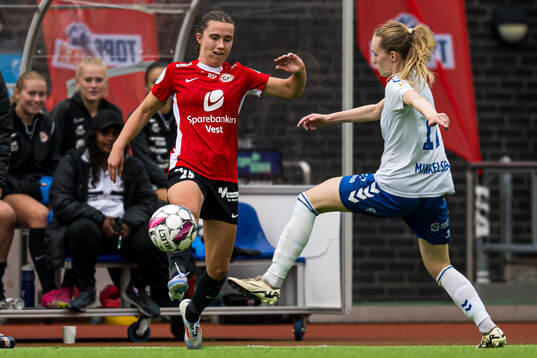 Mia Fedøy of Arna-Bjørnar
