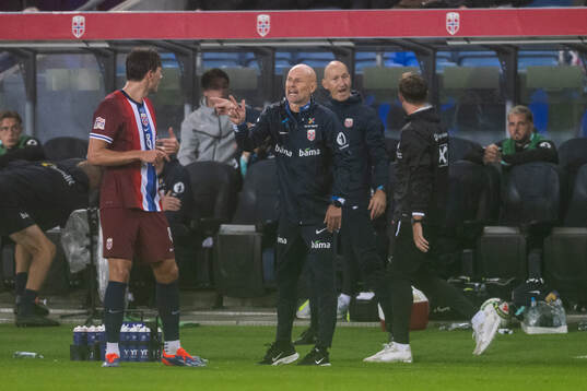 Head coach Ståle Solbakken of Norway