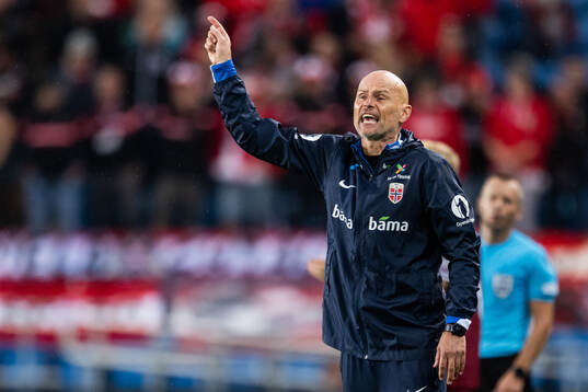 Head coach Ståle Solbakken of Norway