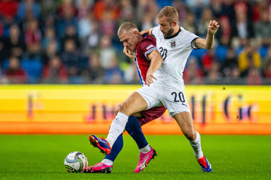 Julian Ryerson of Norway and Konrad Laimer of Austria