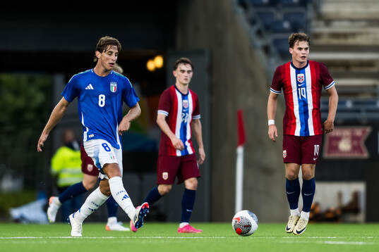 Edoardo Bove of Italy and Kristian Fredrik Malt Arnstad of