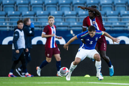 Lorenzo Pirola Kaptein of Italy and Seedyahmed Tijan Jatta