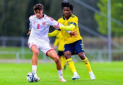 Silas Andersen of Denmark and Jeremy Agbonifo of Sweden