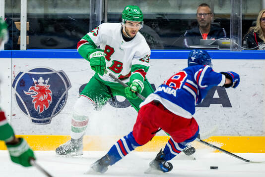 Rögles Josh Dickinson och Oskarshamns Axel Landén