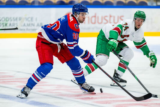 Oskarshamns Liam Hawel och Rögles Mattias Göransson