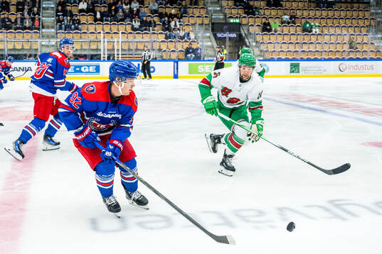 Oskarshamns Zion Nybeck och Rögles Lucas Ekeståhl Jonsson