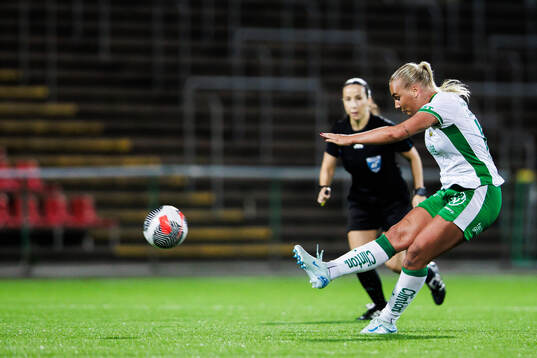 Bläddra bland fler bilder av Fotboll, Damallsvenskan, Brommapojkarna - Hammarby