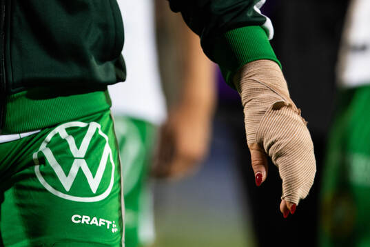 Hammarbys Cathinka Tandberg  med lindan handled