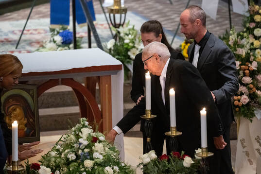 Daughter Lina Eriksson, son Johan Eriksson and father Sven