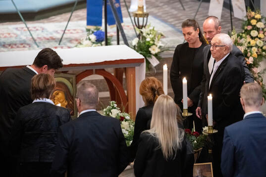 Daughter Lina Eriksson, son Johan Eriksson, father Sven