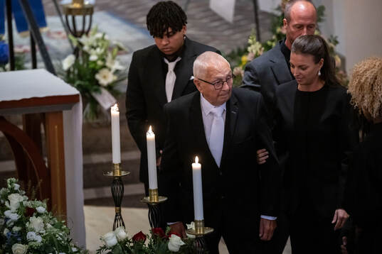 Daughter Lina Eriksson, son Johan Eriksson and father Sven