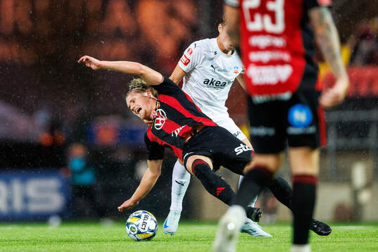 Östersunds Sebastian Karlsson Grach och Helsingborgs Lukas