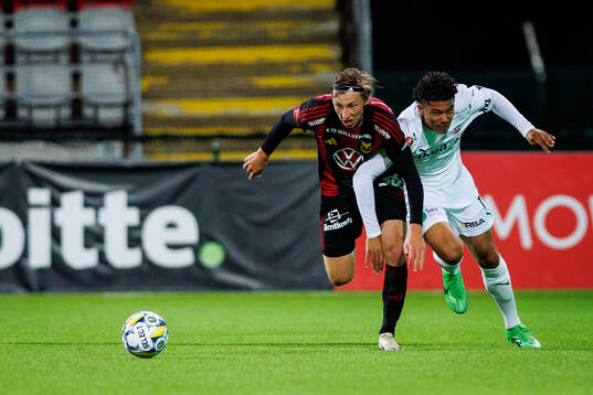 Östersunds Albin Sporrong och Helsingborgs Milan Silva