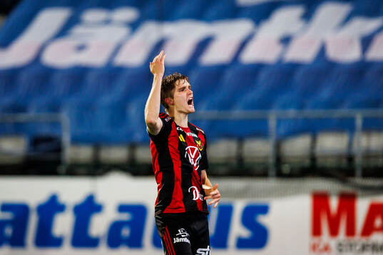 Östersunds Jakob Hedenquist jublar
