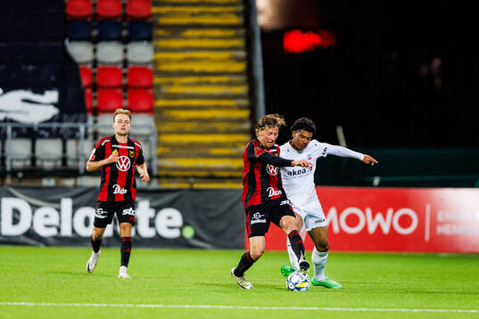 Östersunds Albin Sporrong och Helsingborgs Milan Silva