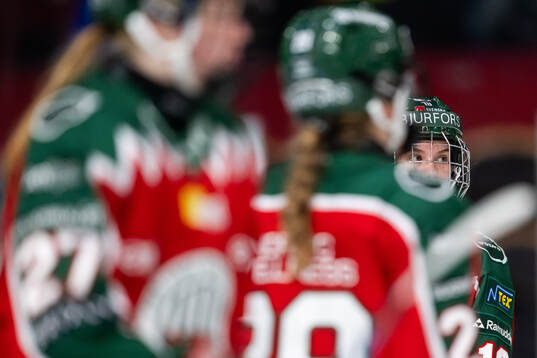 Frölundas Elisa Holopainen deppar
