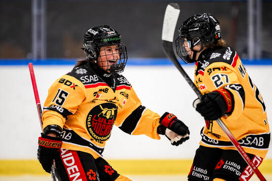 Luleås Reece Hunt jublar