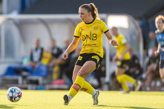 Marte Bjelde Hjelmhaug of LSK Kvinner