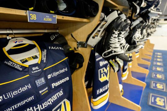 Olle Alsings tröja HV71s omklädningsrum