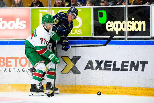 Rögles Jesper Pettersson och HV71s Måns Lindbäck