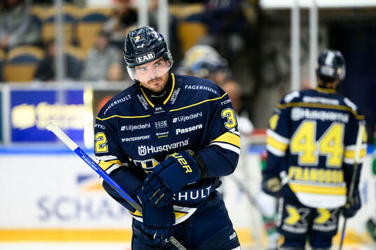 HV71s Oscar Engsund