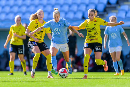 Gamla Upsalas Sofia Paulsson och Ebba Costow och Malmö FFs