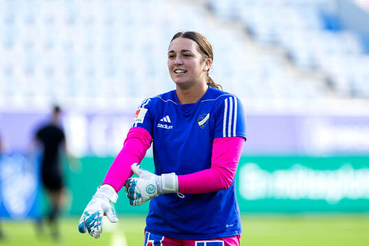 IFK Norrköpings målvakt Caroline Delisle på