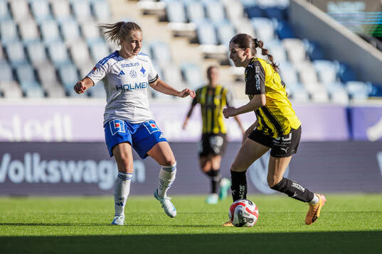 IFK Norrköpings Fanny Andersson och Häckens Clarissa