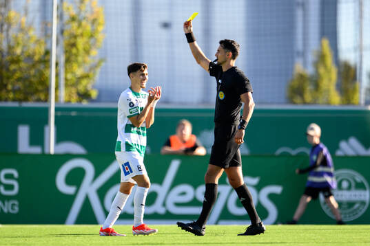 Västerås Camil Jebara blir varnad av Domare Adi Aganovic