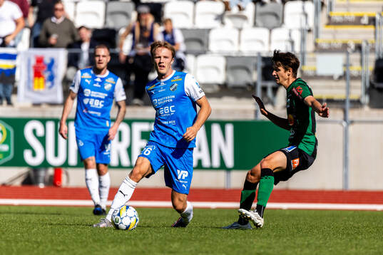 IK Oddevolds Gabriel Sandberg och Varbergs Olle Edlund