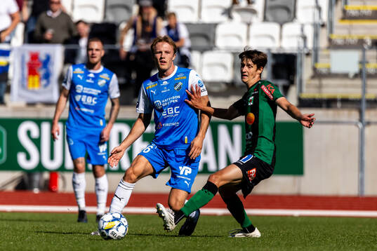 IK Oddevolds Gabriel Sandberg och Varbergs Olle Edlund