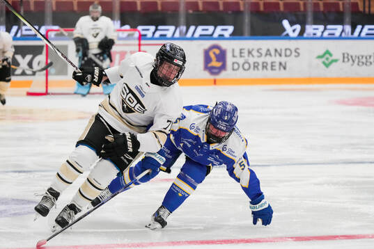 SDEs Emily Nix och Leksands Hilda Ljungberg
