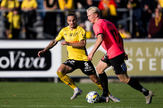 Elfsborgs Niklas Hult och Halmstads André Boman